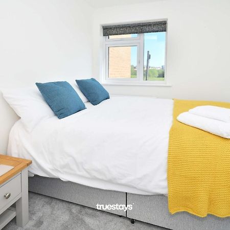Regal House By True Stays - 3 Bedroom House In Stoke-On-Trent Kültér fotó