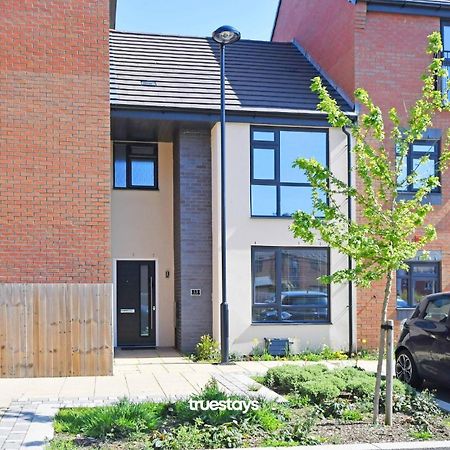 Regal House By True Stays - 3 Bedroom House In Stoke-On-Trent Kültér fotó