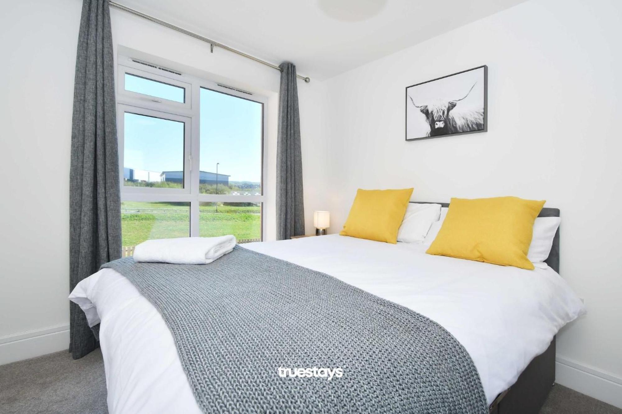Regal House By True Stays - 3 Bedroom House In Stoke-On-Trent Kültér fotó
