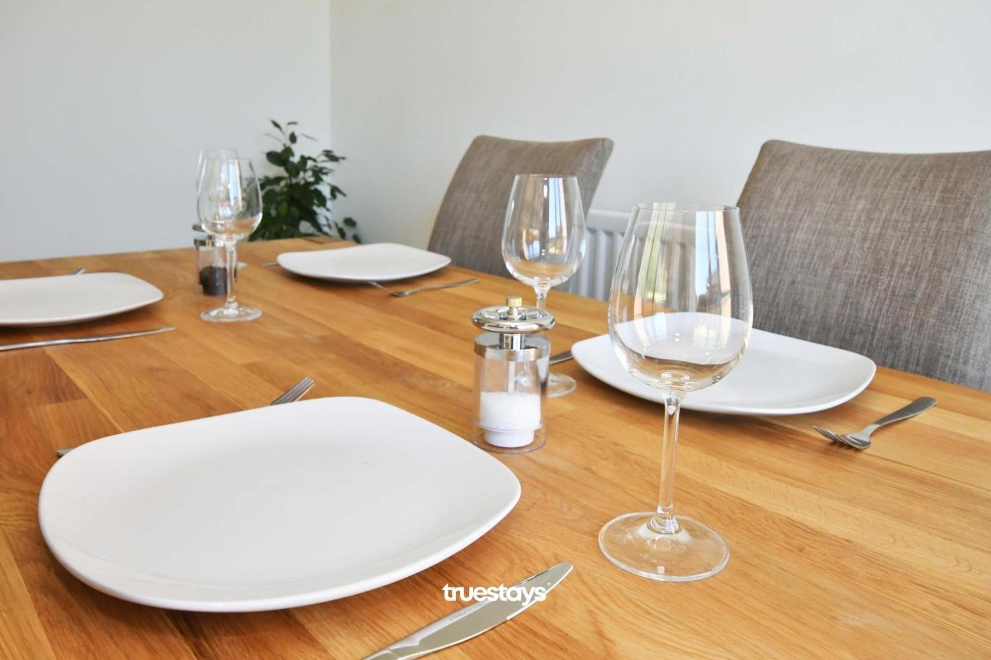 Regal House By True Stays - 3 Bedroom House In Stoke-On-Trent Kültér fotó