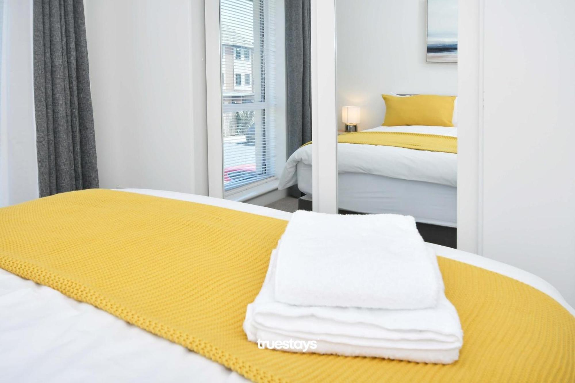 Regal House By True Stays - 3 Bedroom House In Stoke-On-Trent Kültér fotó
