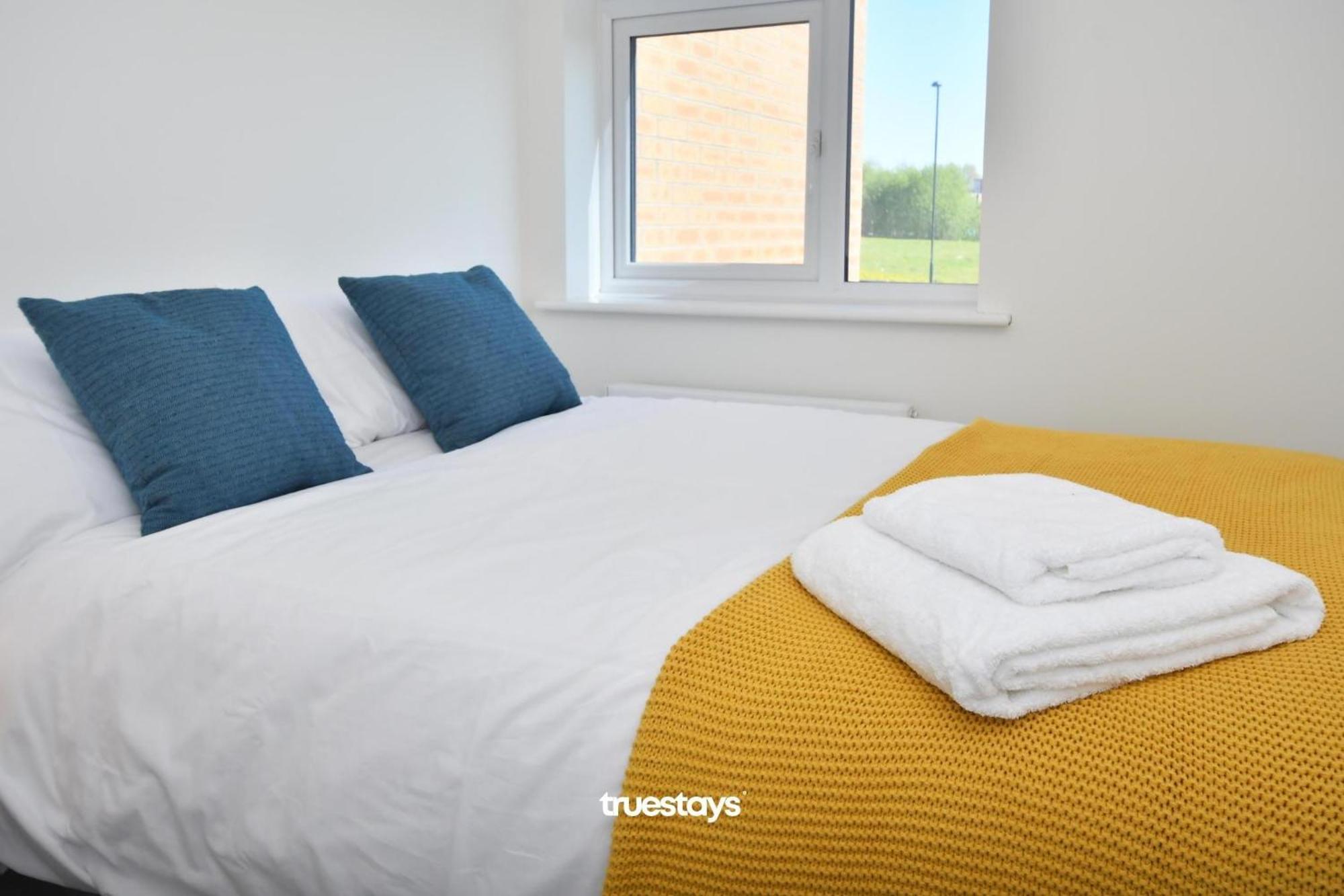 Regal House By True Stays - 3 Bedroom House In Stoke-On-Trent Kültér fotó