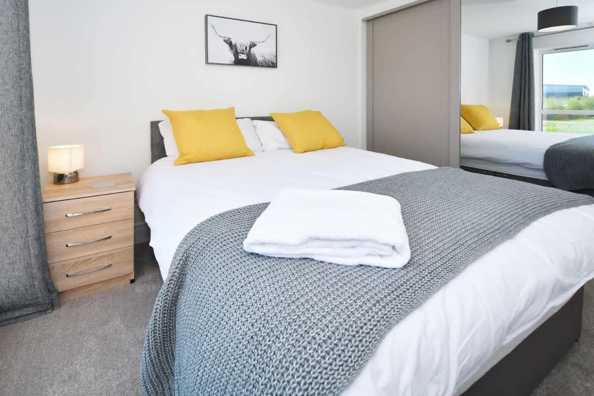 Regal House By True Stays - 3 Bedroom House In Stoke-On-Trent Kültér fotó