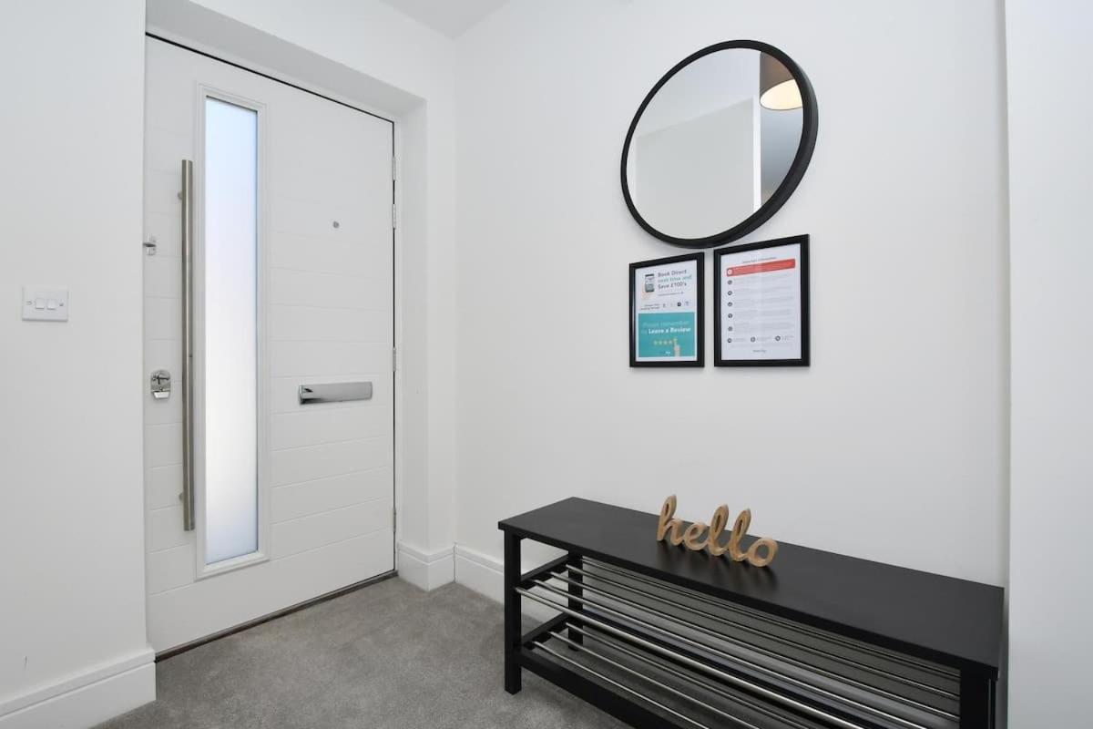 Regal House By True Stays - 3 Bedroom House In Stoke-On-Trent Kültér fotó
