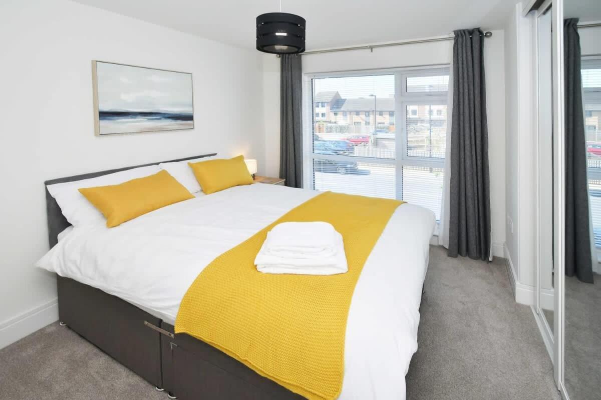 Regal House By True Stays - 3 Bedroom House In Stoke-On-Trent Kültér fotó